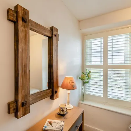 בית נופש 2 Bed In Field Broughton Oc-L31021 *