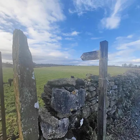 2 Bed In Field Broughton Oc-L31021 *